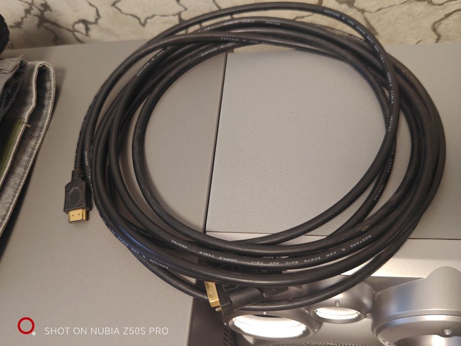 Кабель HDMI переходник на DVI