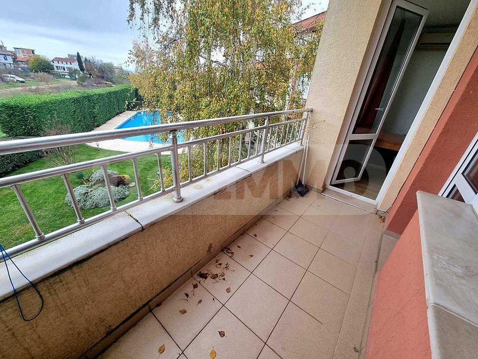 Продава се Тристаен апартамент в Варна, Галата - 88 кв.м за 1875 €/кв.м - Снимка #2