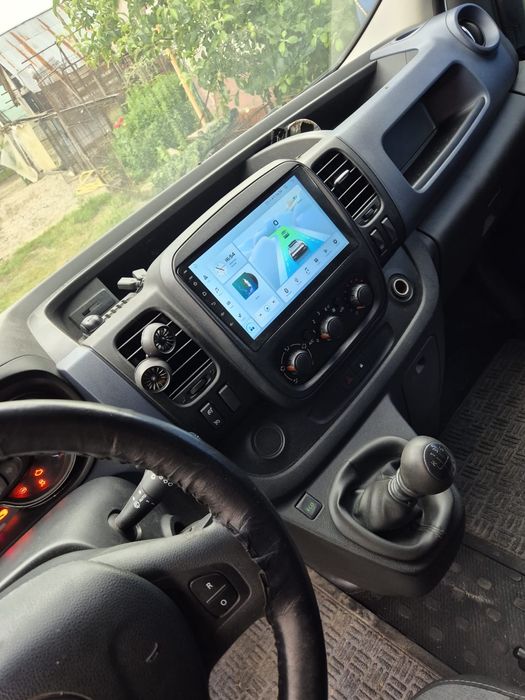 Opel vivaro 2015