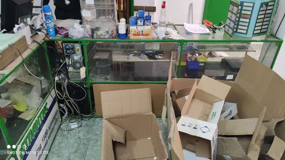 Щанд / рафт / стелаж за магазин