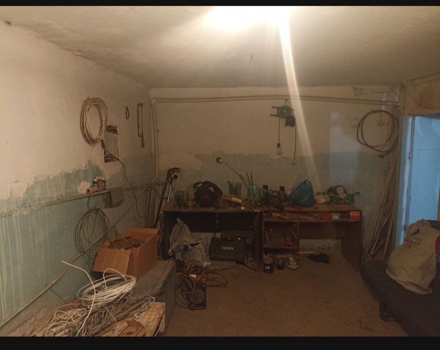 Продаётся нежилой подвал 40 кв.м цена 10000$