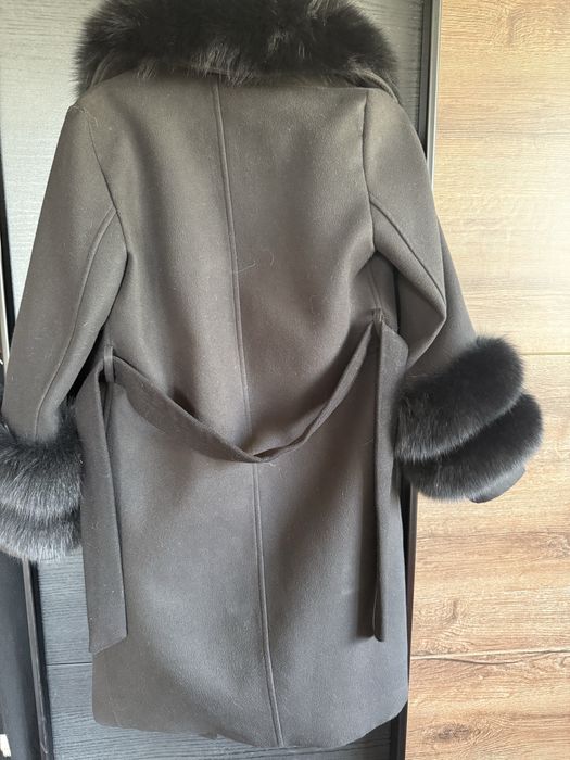 Черно кашмирено палто с пух