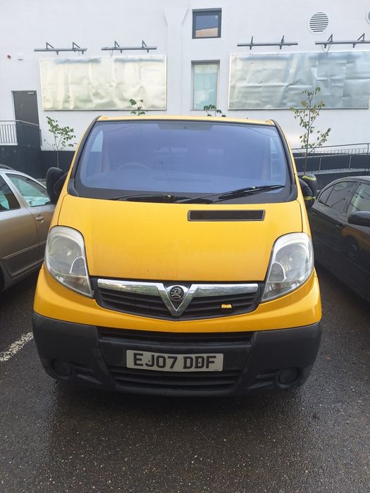 Opel vivaro 2.0 dci