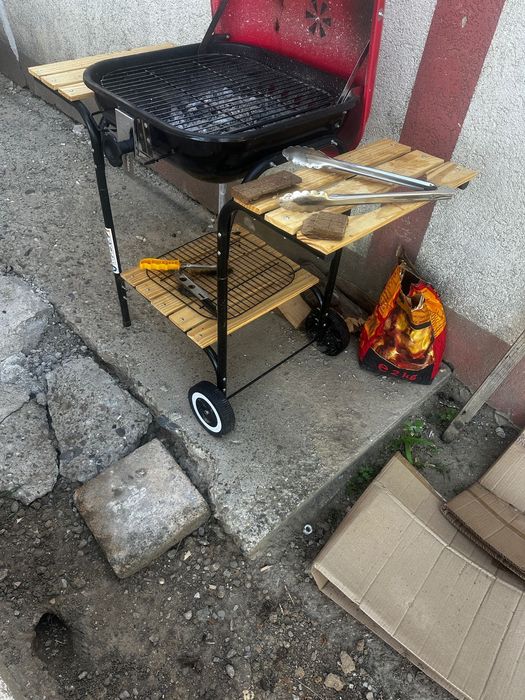 Vand Gratar Cu accesorii