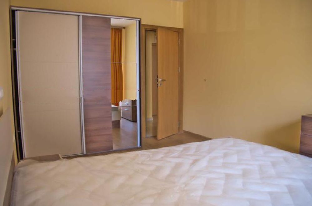 Дава се под наем Двустаен апартамент в София, Младост 2 - 75 кв.м за 747.66 € - Снимка #2