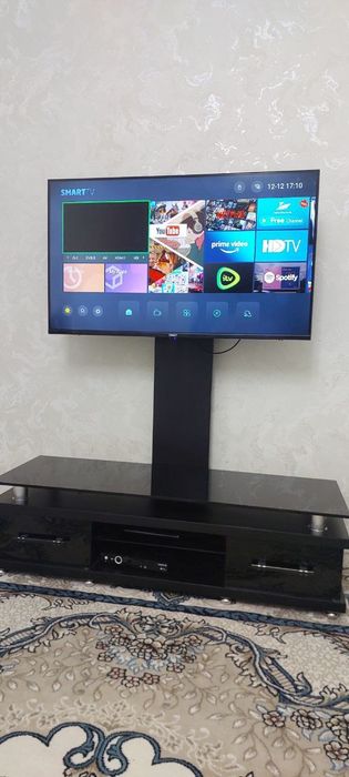 Smart televizor 43  bezramichniy madel.