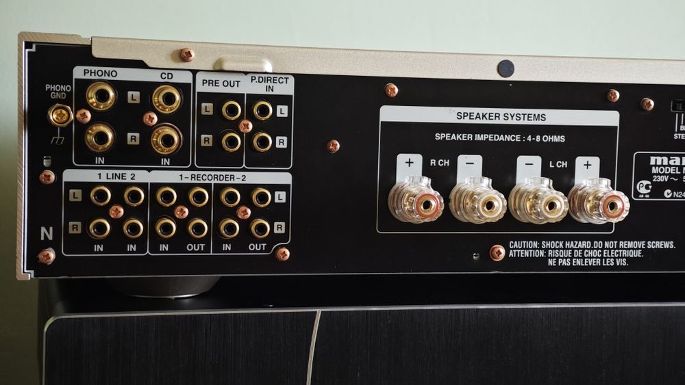 Черен петък! Усилвател Marantz PM 15s2