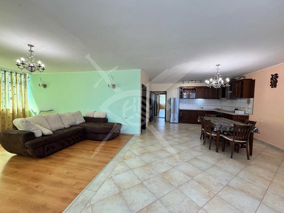 Продава се Тристаен апартамент в Поморие - 130 кв.м за 1154 €/кв.м - Снимка #1