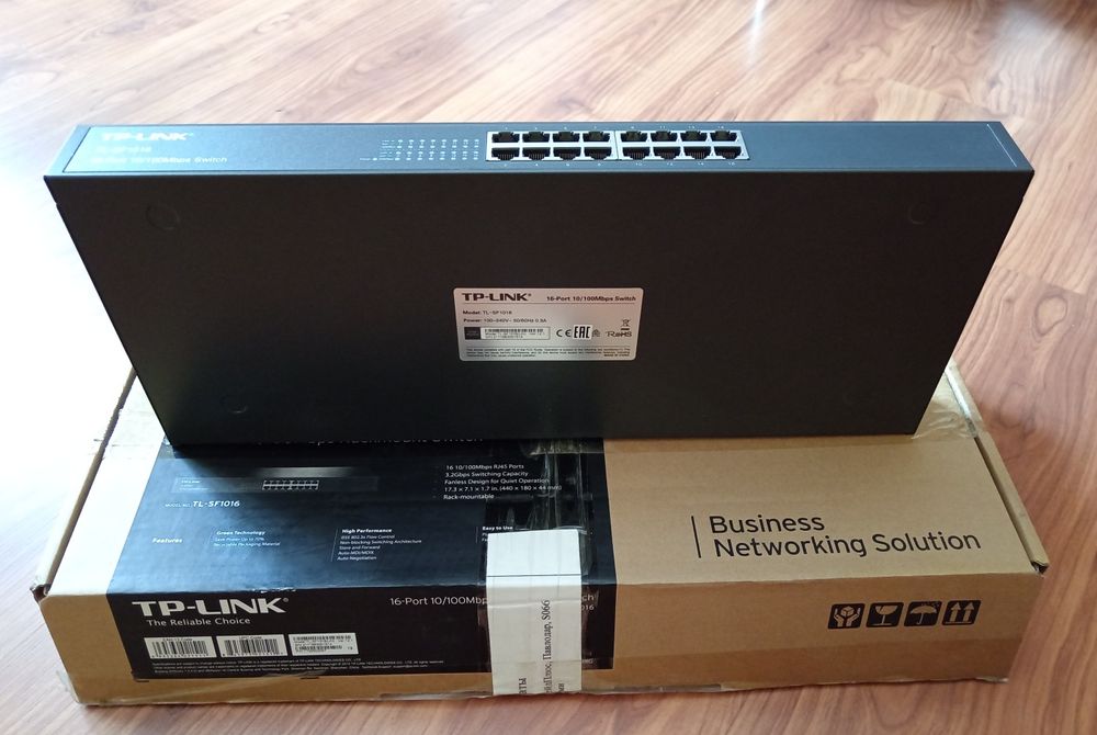 Коммутатор TP LINK TL-SF1016