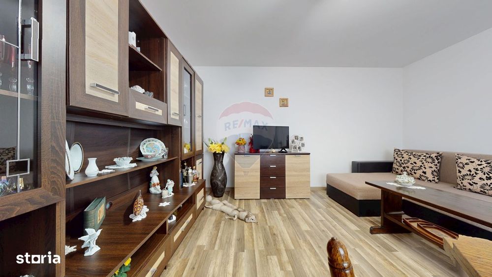 Casă de vânzare în Hărman – 1004 mp teren – Deschidere la 2 străzi