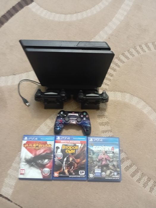 Подам Ps 4 в хорошем состоянии