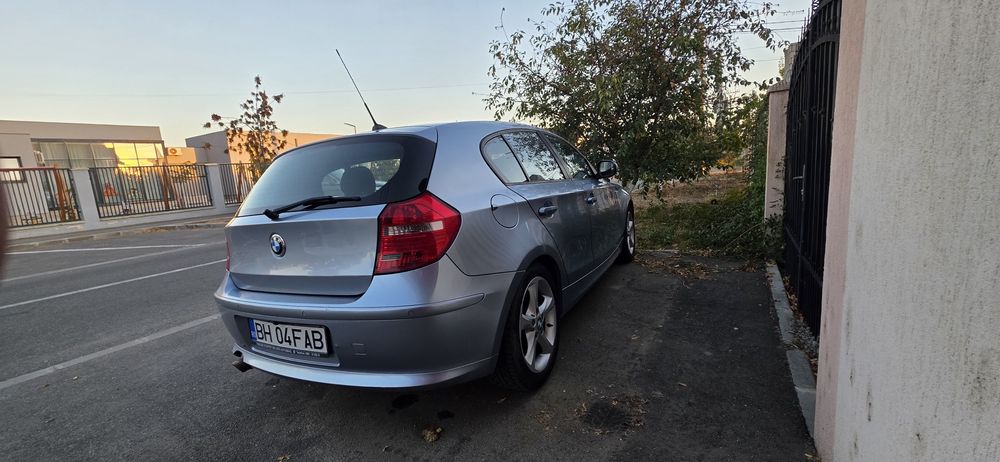 BMW Seria 1 116, Benzina 2.0