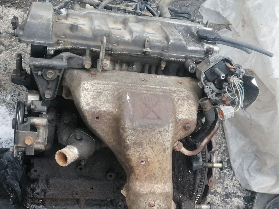 Продам двигатель Мазда Кронос