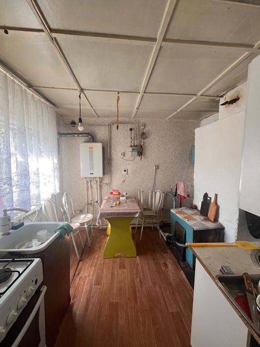 Дом 4 комнаты в центре