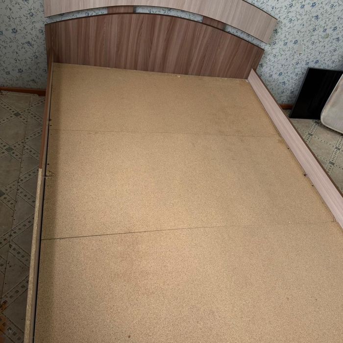 Продам кровать недорого