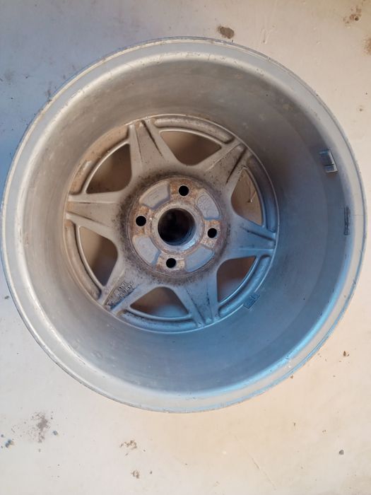 Диск на ауди радной