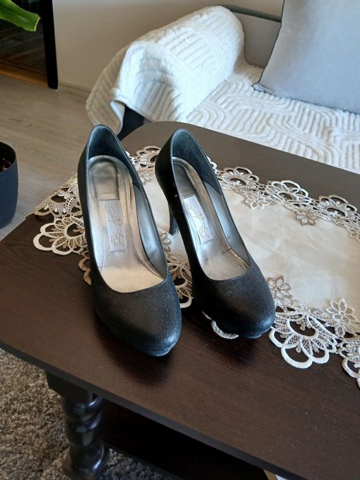 Официални обувки