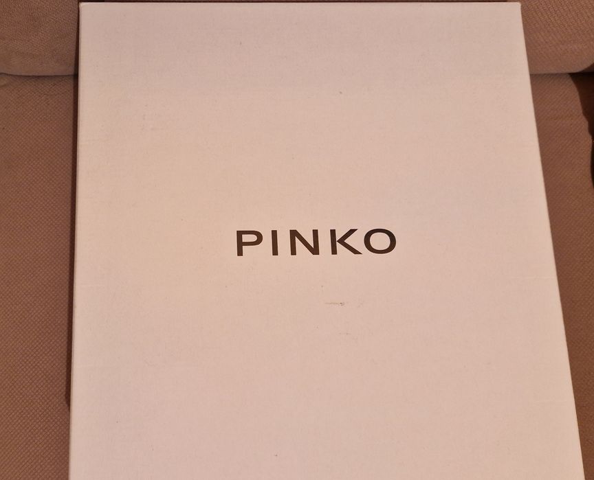 продам женские ботинки PINKO