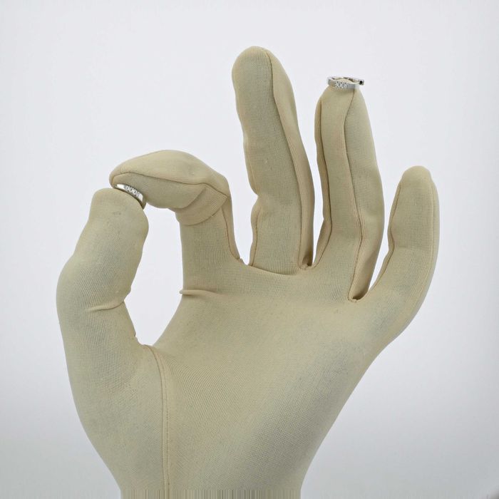 Cercei bebelusi aur alb 18 k cu diamante cod 8807,8808