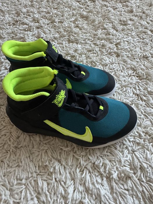 Маратонки”NIKE” за всеки ден и спорт