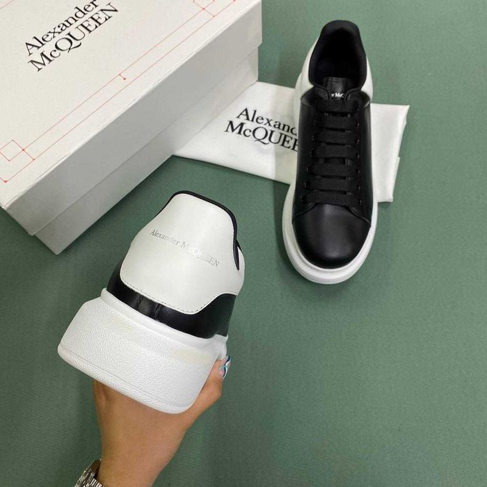 Adidasi Alexander Mc Queen l Produs NOU Premium din Piele - Full Box