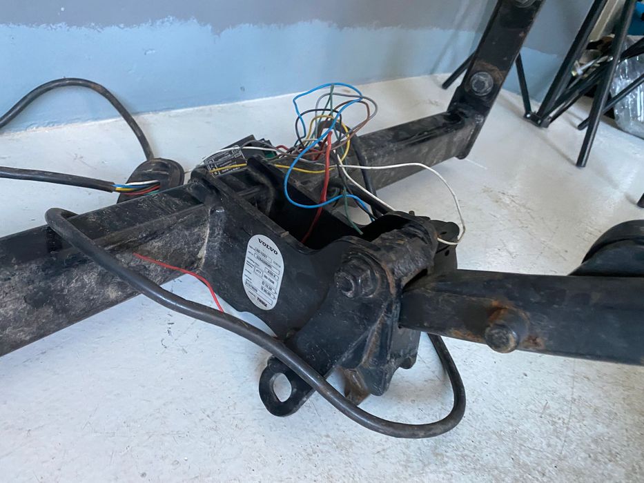 Carlig demontabil cu instalatie si modul VOLVO S60 V60 31359557 31218693 31373185 31399575
