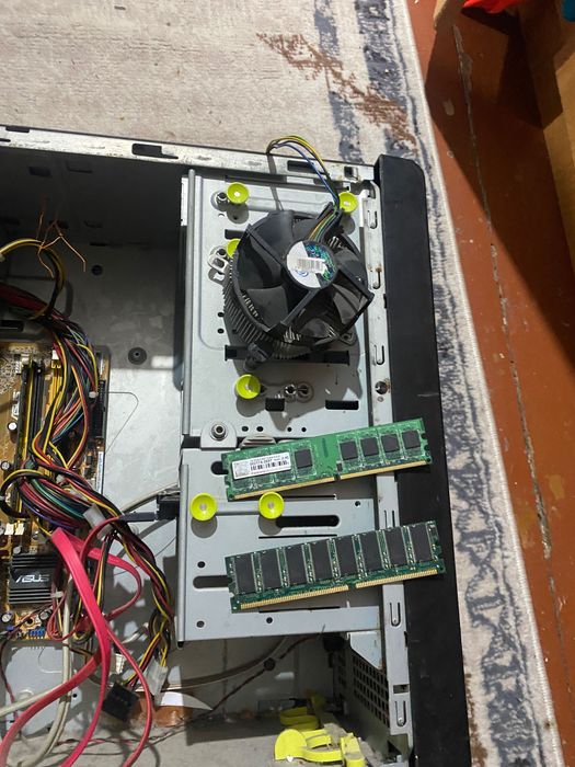 Компьютер на запчасти