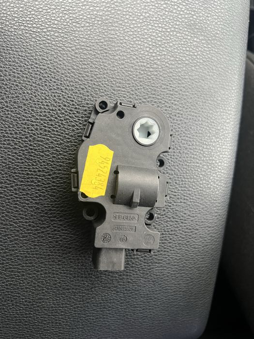 Motoras clapeta clima bmw e90