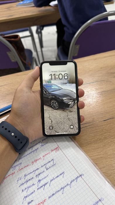 Продам айфон 11 срочно