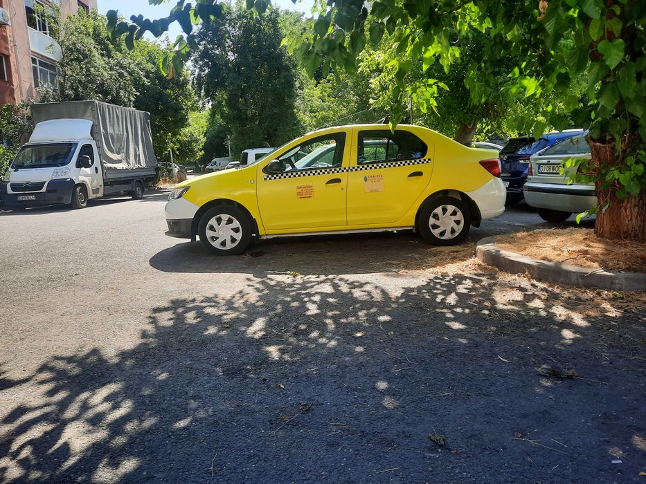 Taxi Logan 2015 E 6