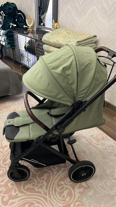 Срочно продам Детскаю коляску