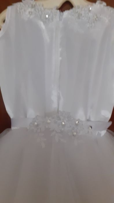 Булчински рокля за момиче 10г.- облечена веднъж