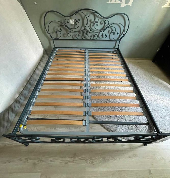 Pat matrimonial 160x200 din fier forjat + somieră și saltea