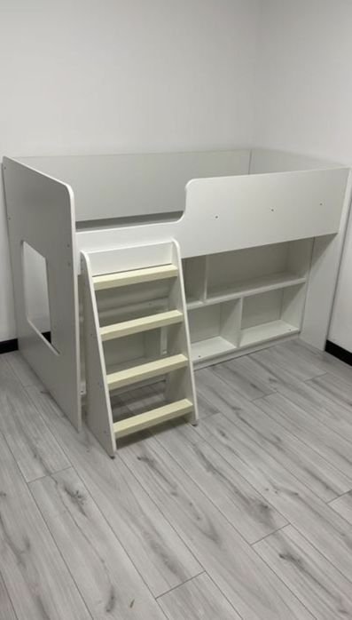 Продам детскую кровать - чердак