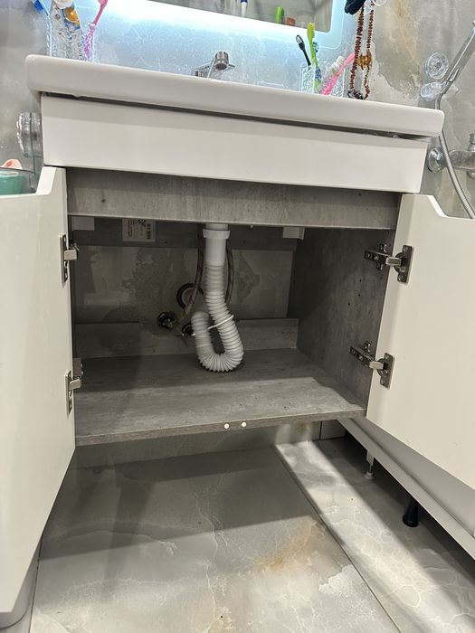 Раковина с тумбой