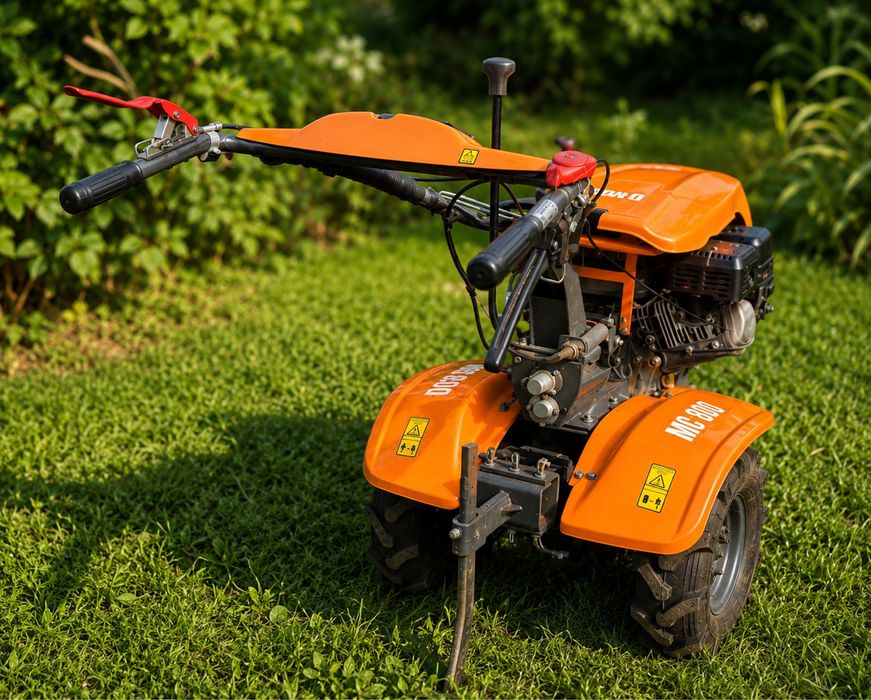 Motocultor O-MAC MC 800, 8 CP, 223 cm³ 2+1 viteze cu accesorii