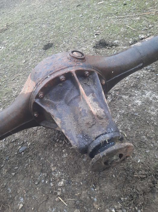 Punte spate mitsubishi l200