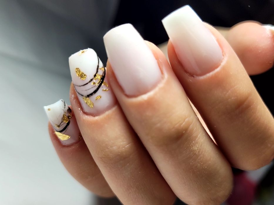 Unghii construcție gel & semipermanenta