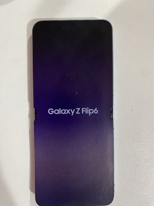 Продам Samsung Z Flip 6 12/256