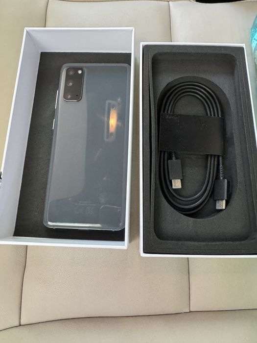 Samsung Galaxy S20 нов