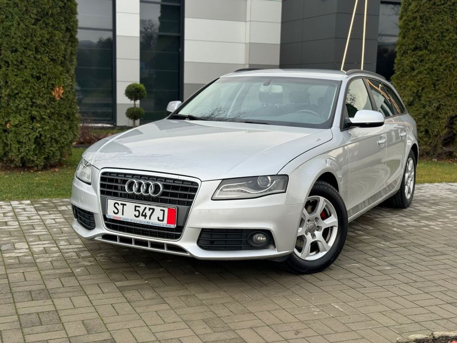 Audi a4 b8 2.0 tdi 143 cp 2011