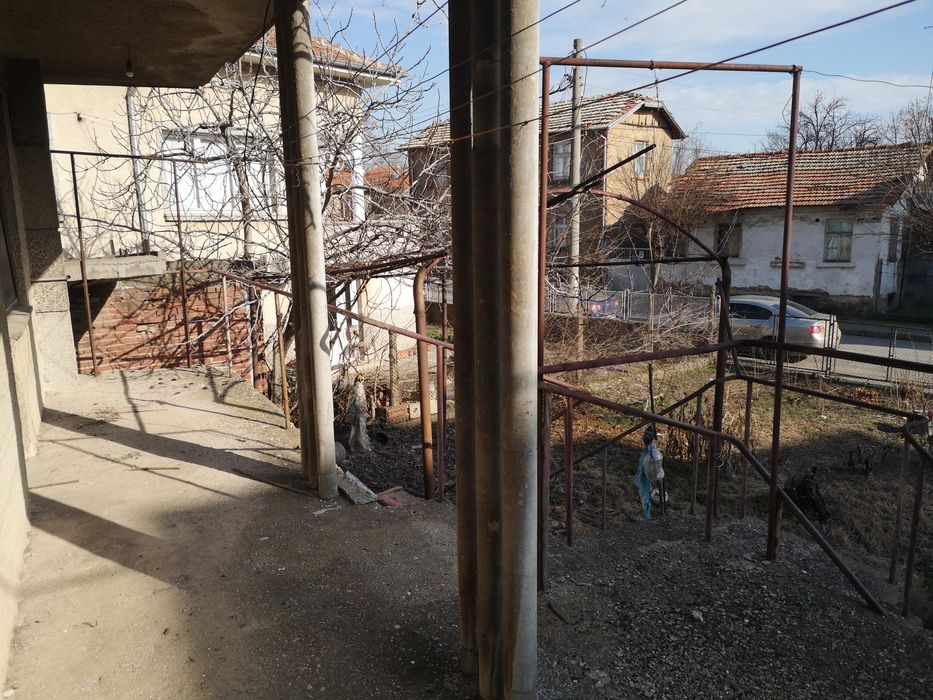 Продава се Къща в Свиленград - 480 кв.м за 625 €/кв.м - Снимка #2