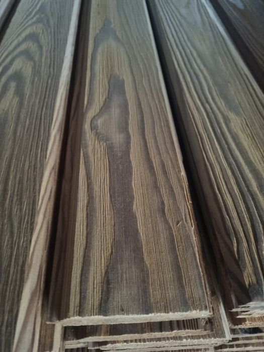 Lambriu termotratat antichizat(periat)  pin s