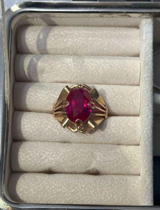 Кольцо золото рубин