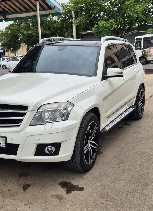 Mercedes-Benz 300 2008