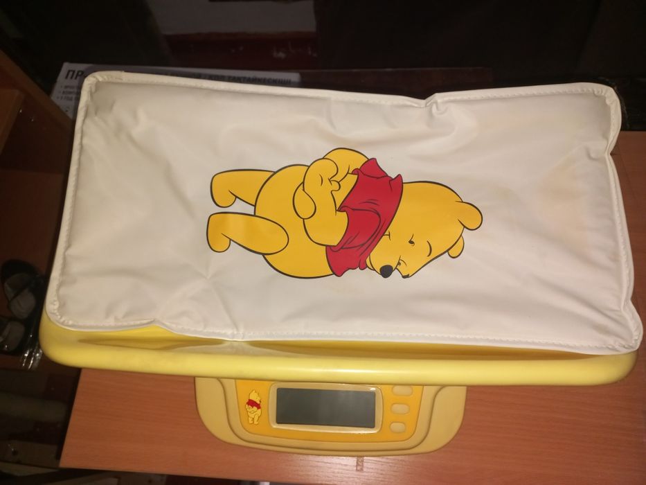 Продам детские весы.