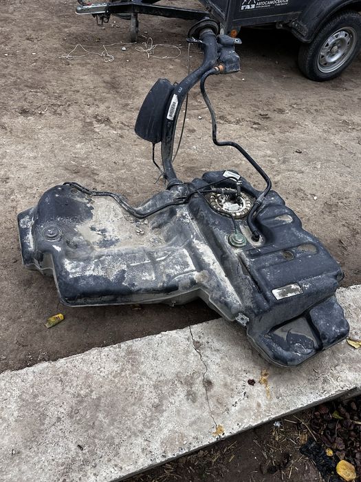 Топливный бак Audi a6 c6