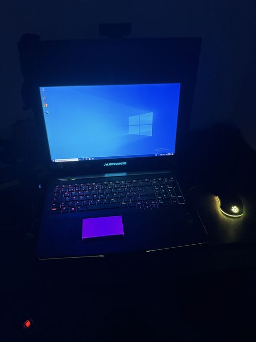 Leptop ALIENWARE+cooler promate