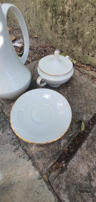 Порцеланови сервизи за чай и кафе