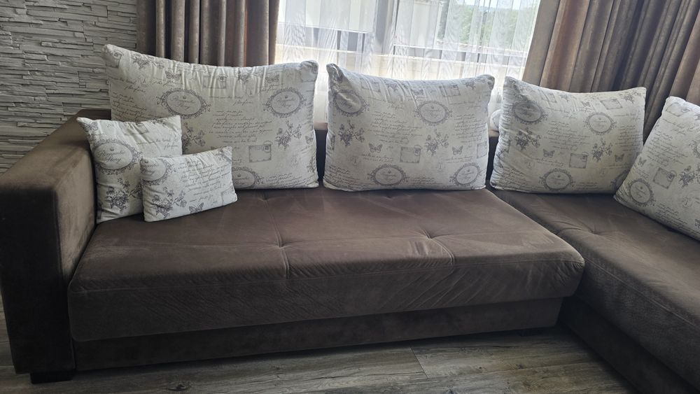 Дивана ъглов холен